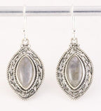 Bewerkte zilveren oorbellen met labradoriet afbeelding 1