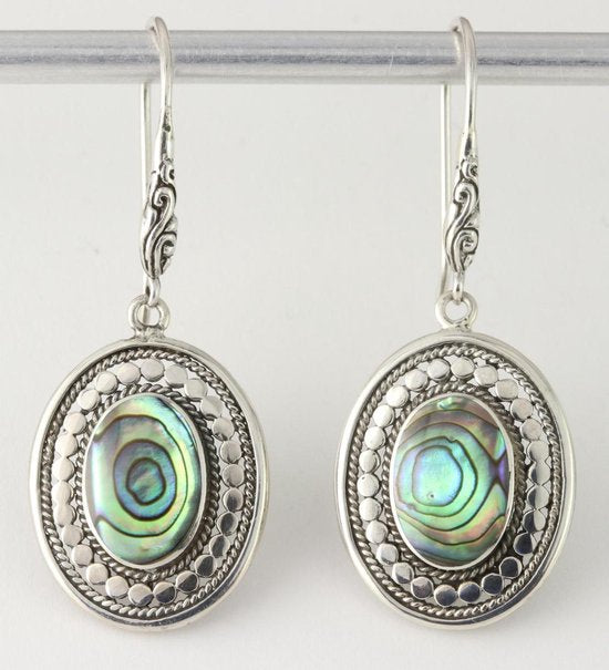 Bewerkte ovale zilveren oorbellen met abalone schelp afbeelding 1