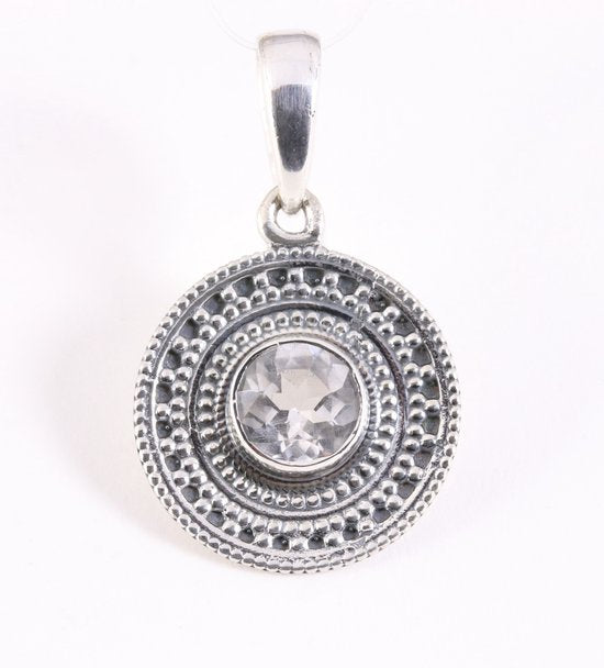 Fijne bewerkte ronde zilveren hanger met bergkristal afbeelding 4