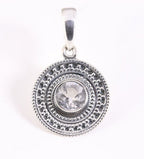 Fijne bewerkte ronde zilveren hanger met bergkristal afbeelding 4