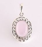 Opengewerkte ovale zilveren hanger met rozenkwarts afbeelding 1