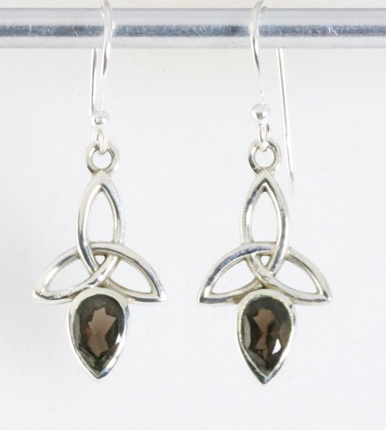 Opengewerkte zilveren oorbellen met rookkwarts afbeelding 1