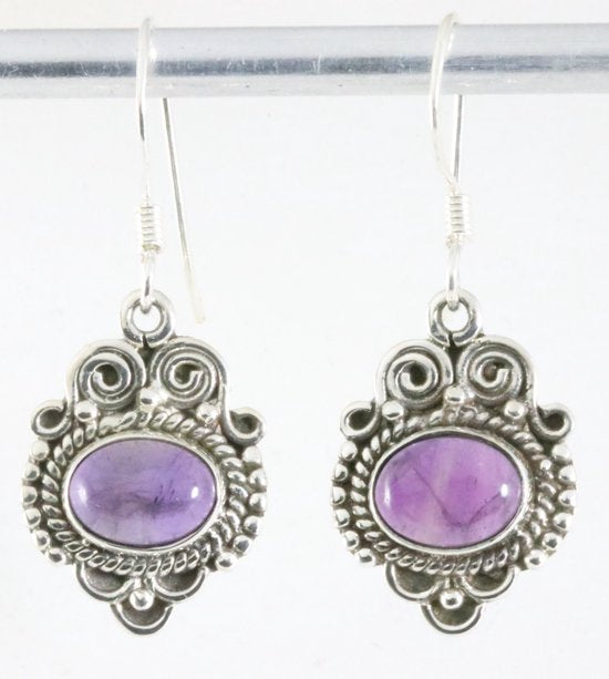 Bewerkte zilveren oorbellen met amethist afbeelding 1