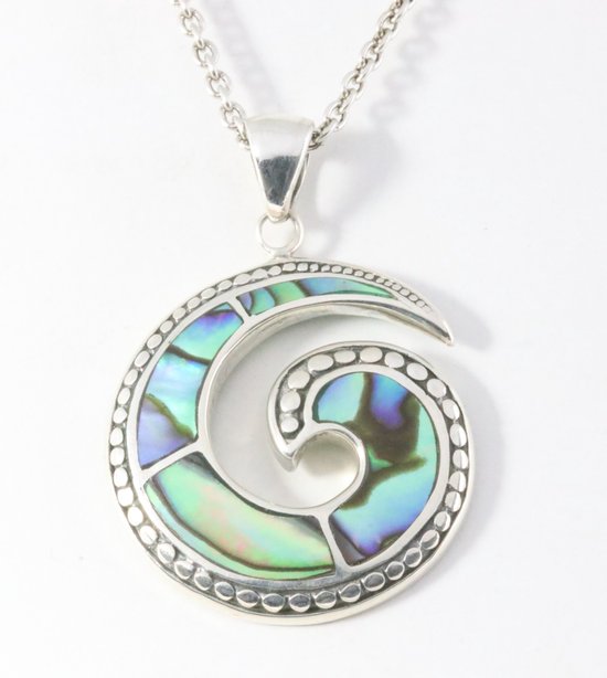 Bewerkte zilveren hanger met abalone schelp aan ketting afbeelding 1