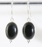 Fijne zilveren oorbellen met onyx afbeelding 1