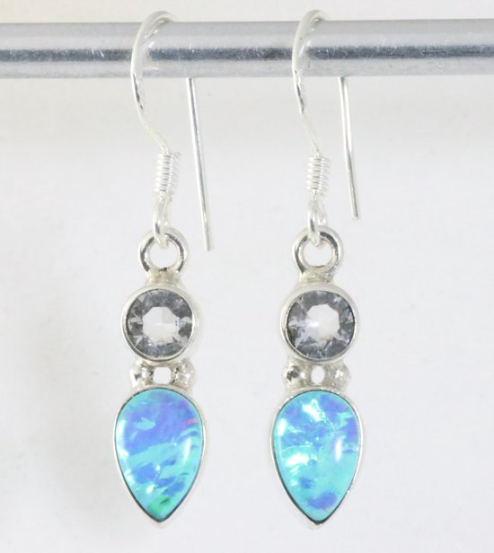 Fijne zilveren oorbellen met blauwe opaal en bergkristal afbeelding 1