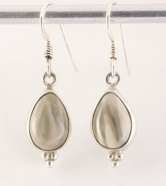 Fijne bewerkte zilveren oorbellen met flint agaat afbeelding 1