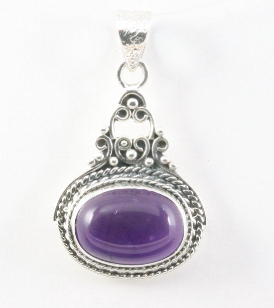 Bewerkte zilveren hanger met amethist afbeelding 1