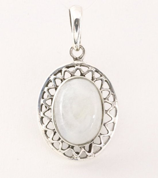 Opengewerkte ovale zilveren hanger met regenboog maansteen afbeelding 1