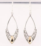 Traditionele opengewerkte zilveren oorbellen met 18K gouden decoraties afbeelding 1