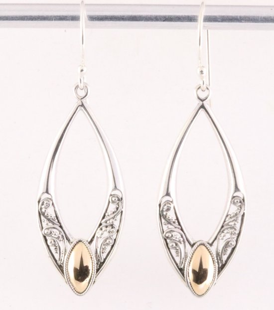 Traditionele opengewerkte zilveren oorbellen met 18K gouden decoraties afbeelding 1