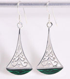 Lange opengewerkte zilveren oorbellen met malachiet afbeelding 1
