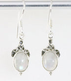 Fijne bewerkte zilveren oorbellen met regenboog maansteen afbeelding 1