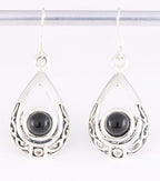 Opengewerkte zilveren oorbellen met onyx afbeelding 1