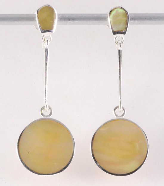 Lange zilveren oorstekers met goudkleurige schelp afbeelding 1