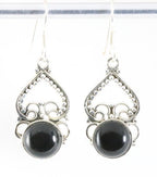 Opengewerkte zilveren oorbellen met onyx afbeelding 1
