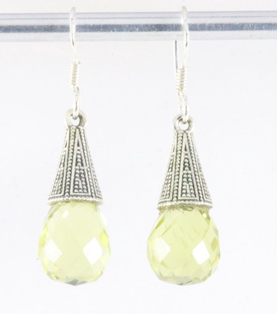 Bewerkte zilveren oorbellen met lemonkwarts afbeelding 1