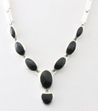 Hoogglans zilveren collier met onyx afbeelding 1
