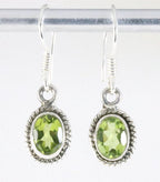 Fijne bewerkte zilveren oorbellen met peridoot afbeelding 1