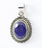 Fijne bewerkte ovale zilveren hanger met blauwe saffier afbeelding 1
