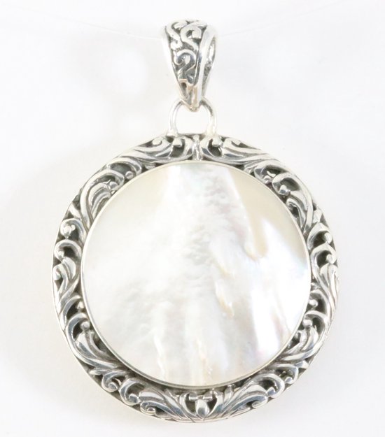 Traditionele bewerkte ronde zilveren hanger met parelmoer afbeelding 1