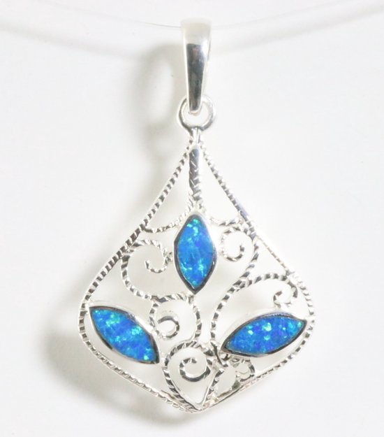 Opengewerkte zilveren hanger met Australische opaal afbeelding 1