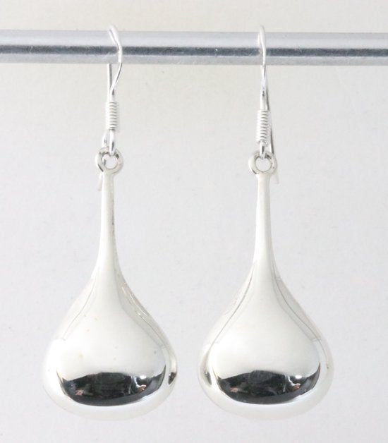 Druppelvormige hoogglans zilveren oorbellen afbeelding 1
