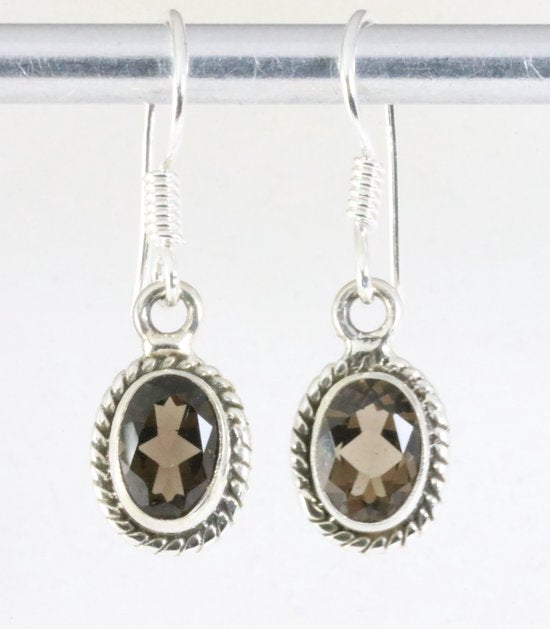 Fijne bewerkte zilveren oorbellen met rookkwarts afbeelding 1