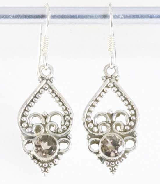 Fijne opengewerkte zilveren oorbellen met rookkwarts afbeelding 1