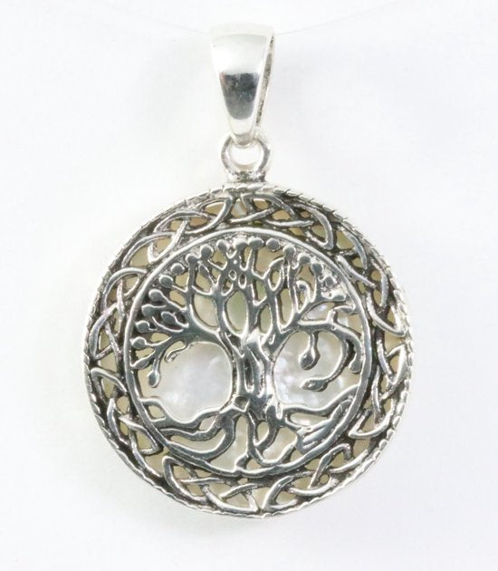 Ronde bewerkte zilveren hanger met levensboom op parelmoer afbeelding 1