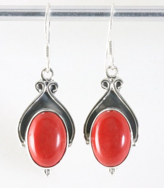 Bewerkte zilveren oorbellen met rode koraal steen afbeelding 1