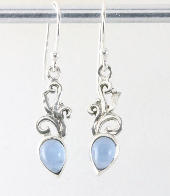 Fijne zilveren oorbellen met blauwe chalcedoon afbeelding 1