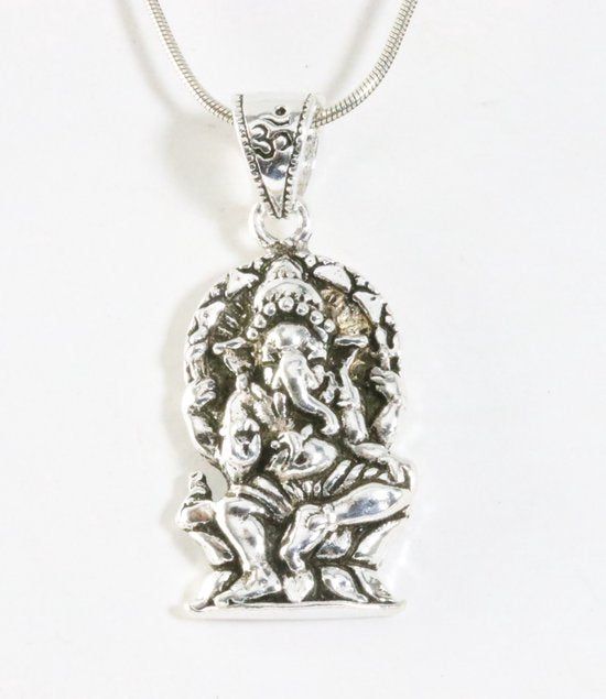 Zilveren Ganesha hanger aan ketting afbeelding 1