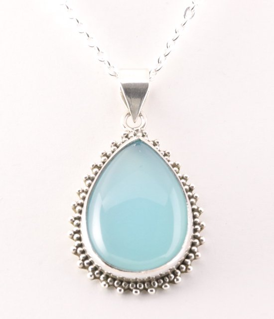 Bewerkte zilveren hanger met aqua chalcedoon aan ketting afbeelding 1