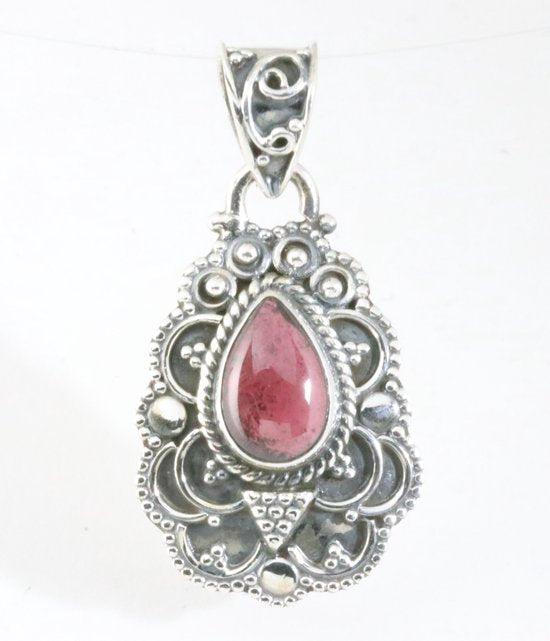 Traditionele bewerkte zilveren hanger met granaat afbeelding 1