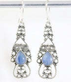 Lange opengewerkte zilveren oorbellen met kyaniet afbeelding 1