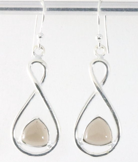 Opengewerkte zilveren oorbellen met rookkwarts afbeelding 1