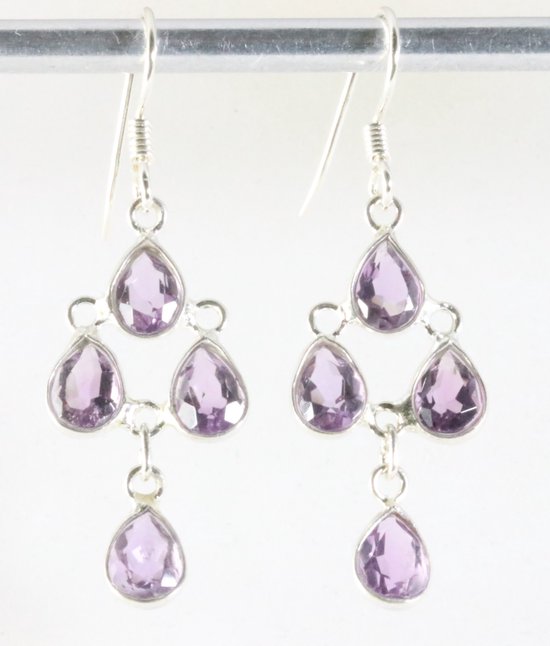 Fijne zilveren oorbellen met amethist afbeelding 1
