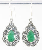 Bewerkte zilveren oorbellen met smaragd afbeelding 1