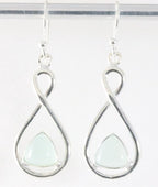 Opengewerkte zilveren oorbellen met aqua chalcedoon afbeelding 1