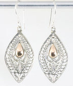 Opengewerkte zilveren oorbellen met 18k gouden decoratie afbeelding 1