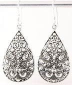 Fijn bewerkte druppelvormige zilveren oorbellen afbeelding 1