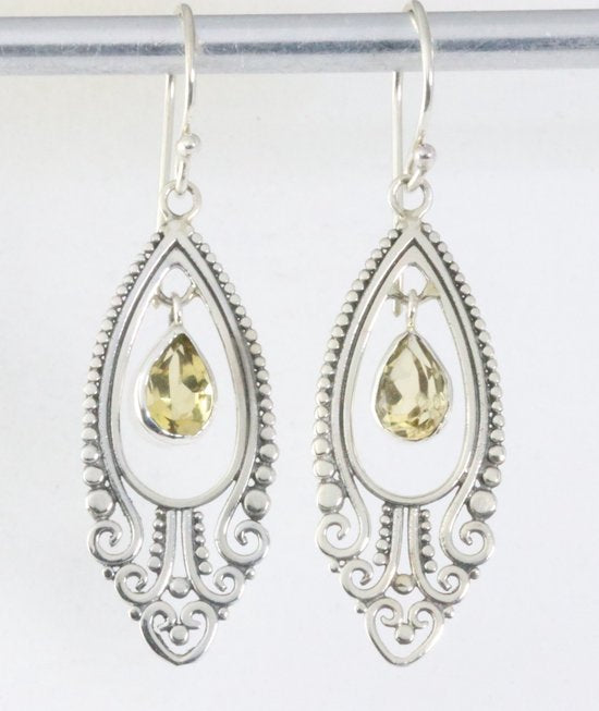 Lange opengewerkte zilveren oorbellen met citrien afbeelding 1