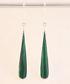 Lange druppelvormige zilveren oorbellen met malachiet afbeelding 1
