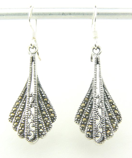 Bewerkte zilveren oorbellen met marcasiet afbeelding 1