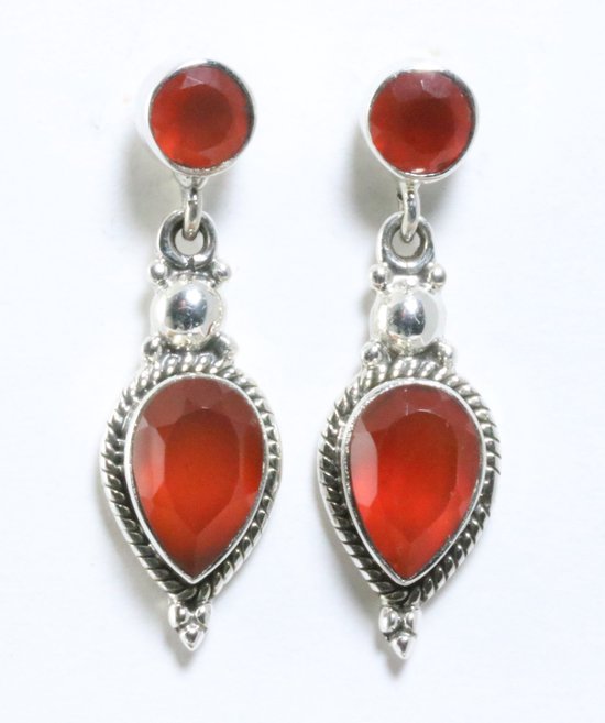 Bewerkte zilveren oorstekers met carneool afbeelding 1