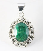 Bewerkte zilveren hanger met smaragd afbeelding 1