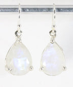 Zilveren oorbellen met regenboog maansteen afbeelding 1