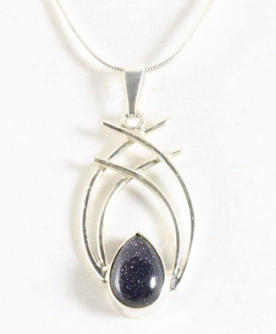 Opengewerkte zilveren hanger met blauwe zonnesteen aan ketting afbeelding 1