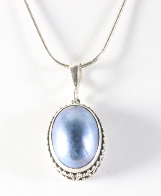 Bewerkte zilveren hanger met Tahiti parel aan ketting afbeelding 1